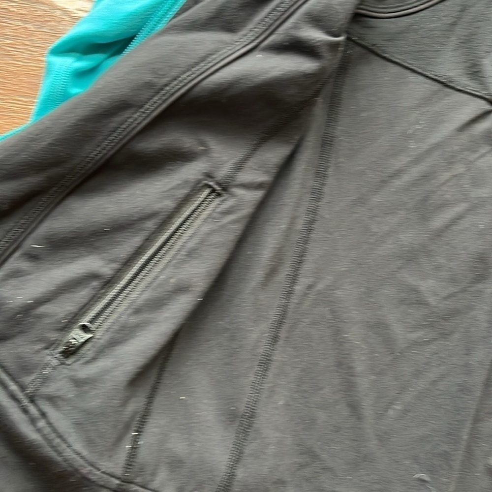 Ivivva Jacket - Size 10 - Picture 4 of 14